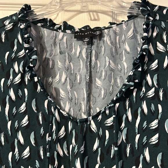 Ryan Wythe Dark Green Dressy Tank Top 2X - Picture 3 of 5